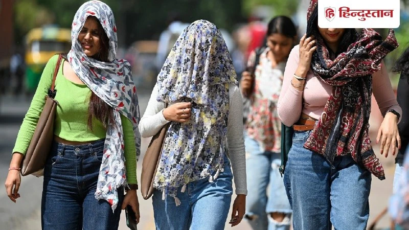 दिल्ली में मौसम का मिजाज बदला, IMD ने जताया हल्की बारिश और गरज-चमक का अनुमान