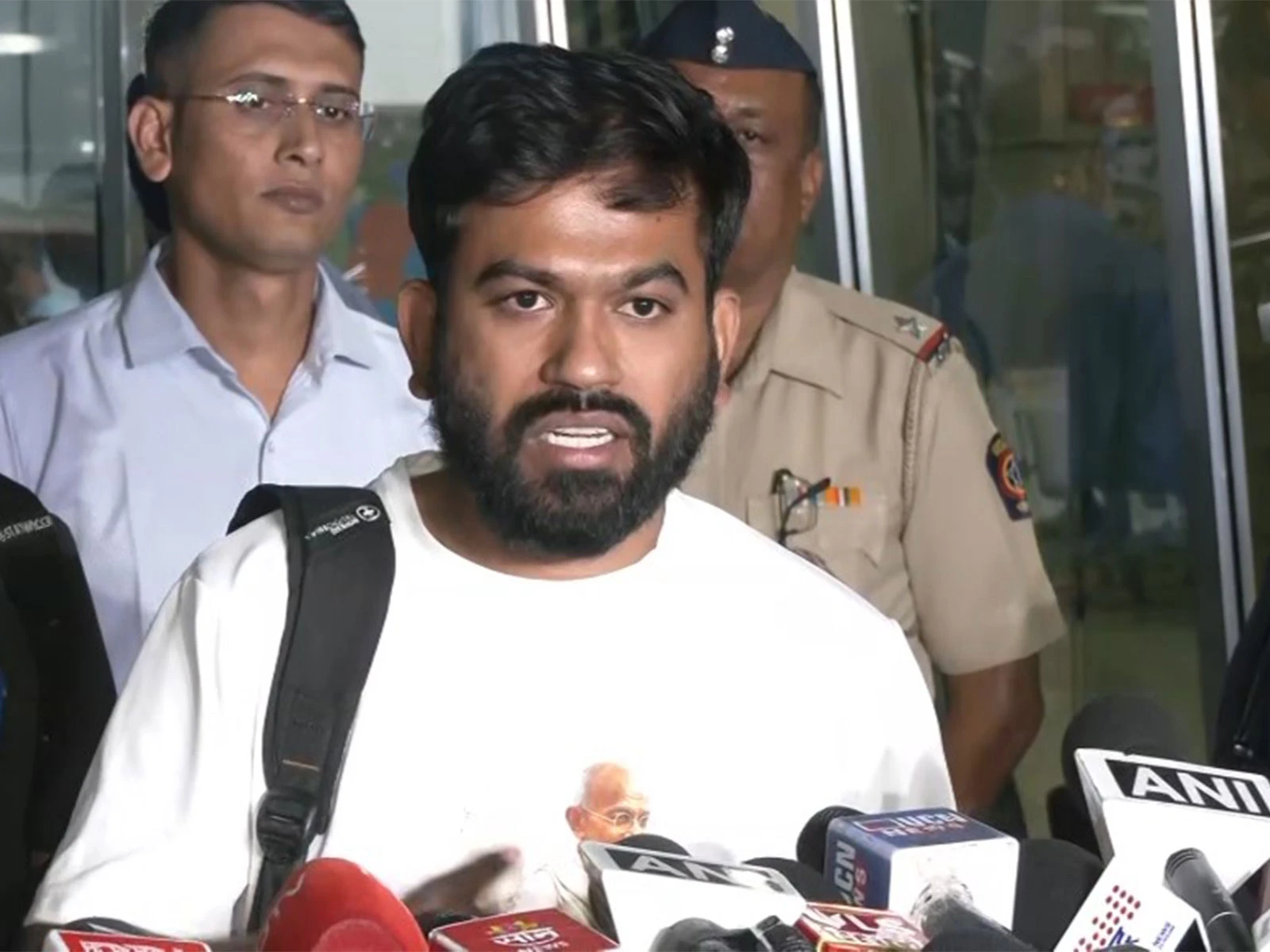 "वर्दी में गुंडे हैं दिल्ली पुलिस", हिरासत में प्रताड़ना का आरोप लगाकर गरजे CJP नेता अभिजीत डिपके
