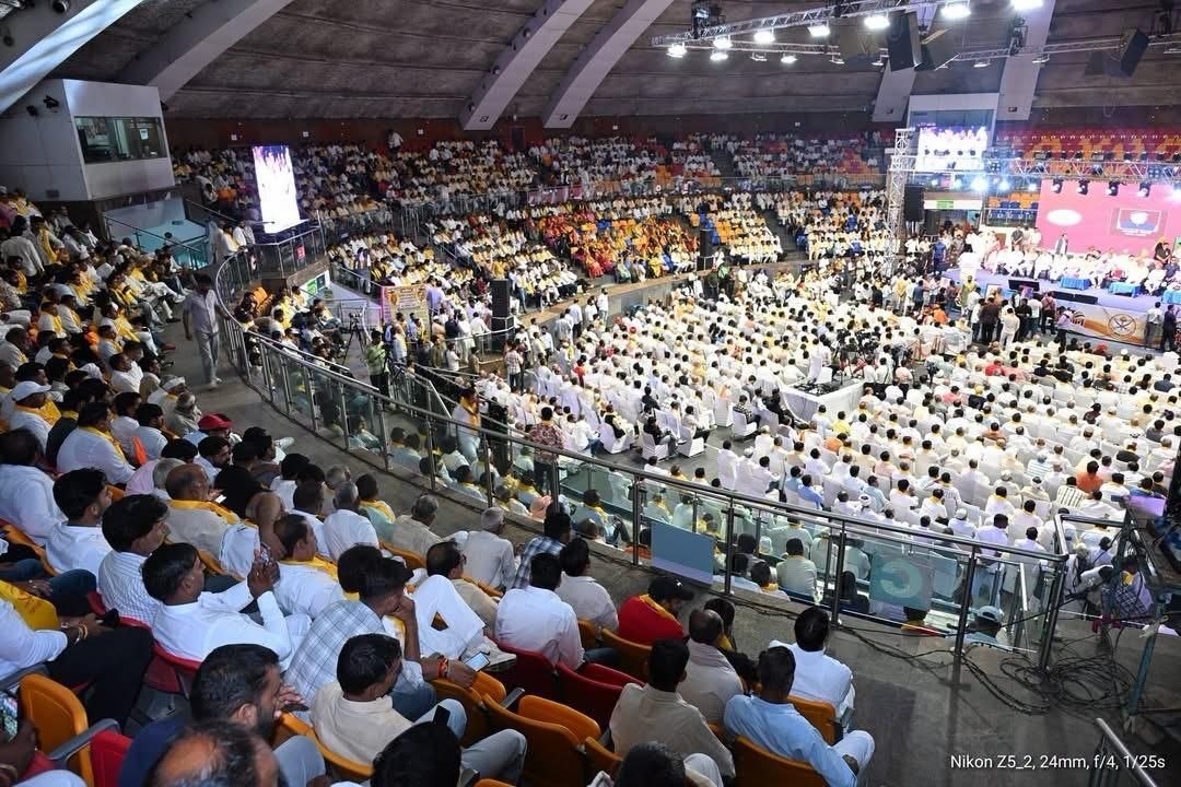 टॉकतोरा स्टेडियम में गूंजा गुर्जर स्वाभिमान, देशभर से जुटे समुदाय के लोग