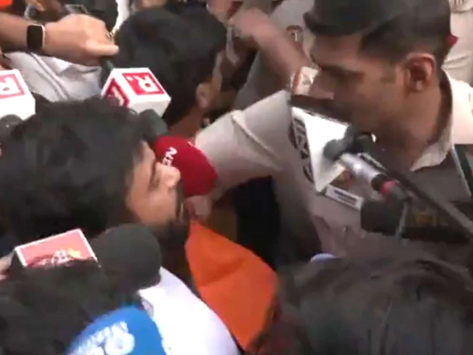 'लेहरा दो तिरंगा' रैली से पहले दिल्ली पुलिस की कार्रवाई, CJP एक्टिविस्ट अभिजीत डिपके हिरासत में