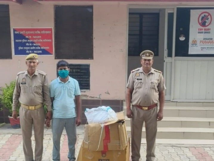 दिवाली से पहले मुरादनगर में बड़ी कार्रवाई, दिल्ली से अवैध पटाखे लाया युवक गिरफ्तार