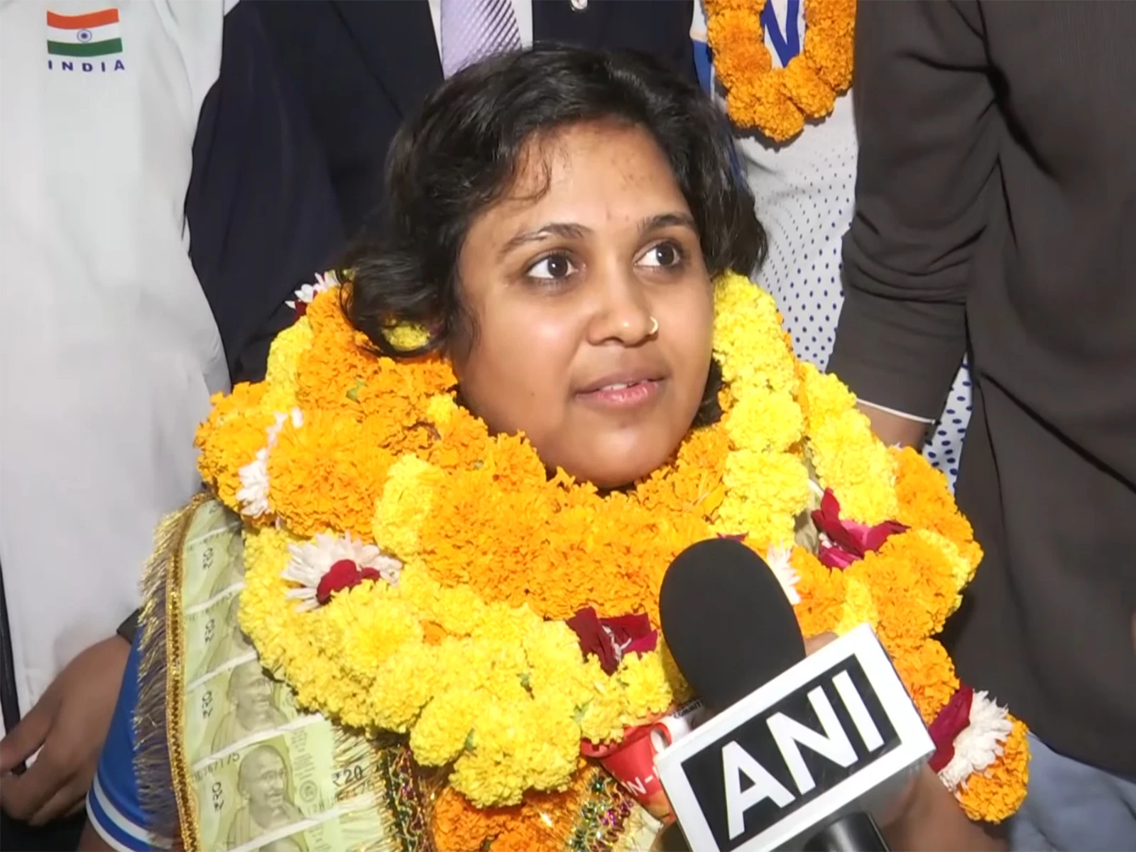 एशियाई पैरा गेम्स में मोना अग्रवाल का धमाका, दो गोल्ड जीतकर देश का मान बढ़ाया