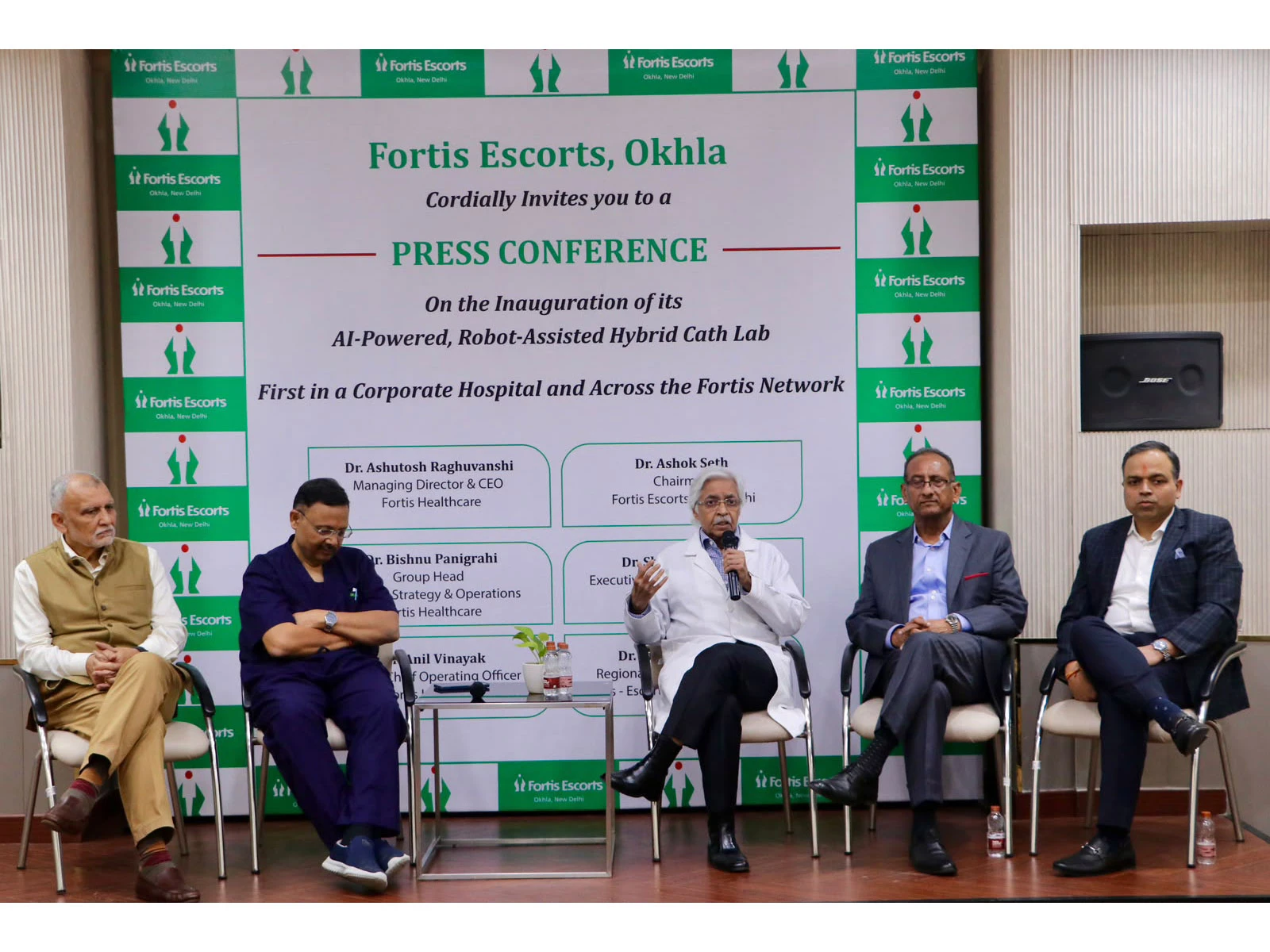 दिल्ली के अस्पताल में AI और रोबोटिक हाइब्रिड कैथ लैब की शुरुआत, अब दिल का इलाज होगा और भी सटीक