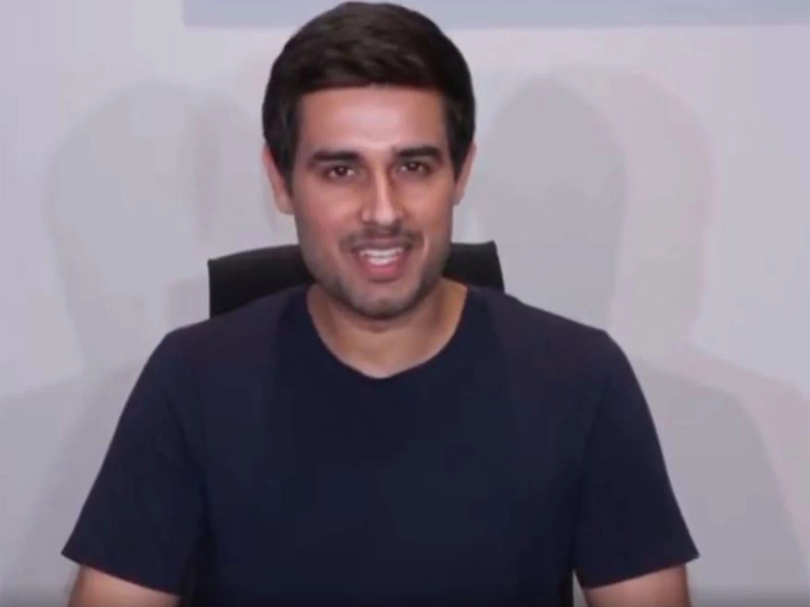 ध्रुव राठी के खिलाफ दिल्ली कोर्ट ने जारी किए जमानती वारंट, 2018 के मानहानि केस में बड़ी कार्रवाई
