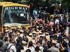 जंतर मंतर पर पत्रकारों से बदसलूकी: राहुल गांधी ने अमित शाह से पूछा- 'आप कहां हैं?'
