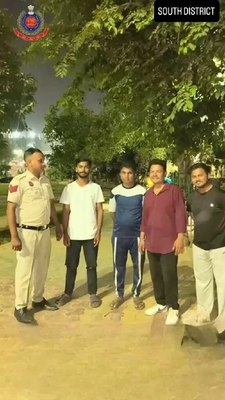 सुरक्षा सख्त: दिल्ली के पार्कों में पुलिस ने चलाया सघन चेकिंग अभियान