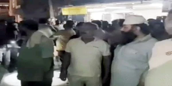 फरीदाबाद: NIT-1 मार्केट की प्रिंटिंग प्रेस में लगी भीषण आग, लाखों का नुकसान