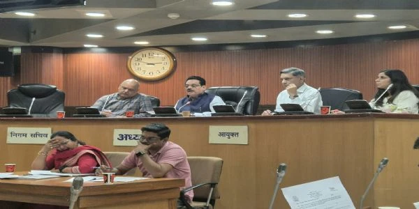 MCD स्कूलों की बदलेगी सूरत: 50 हजार नए एडमिशन का लक्ष्य, हर स्कूल में लगेंगे स्मार्ट बोर्ड