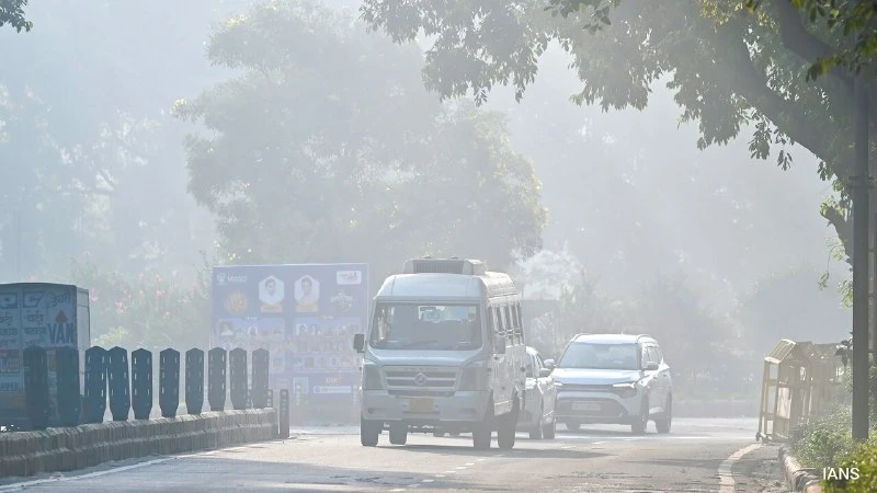दिल्ली में अक्टूबर की बढ़ी ठंड, तीन साल में सबसे कम रहा न्यूनतम तापमान