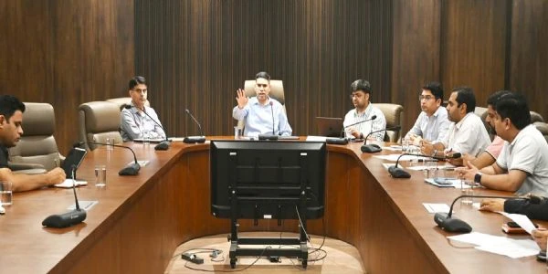 गुरुग्राम: प्रदूषण रोकने के लिए नगर निगम सख्त, सड़कों की धूल हटाने का मास्टर प्लान तैयार