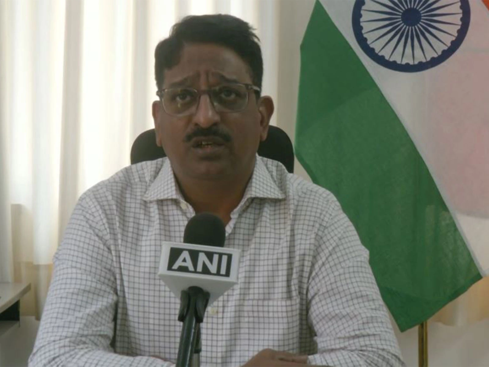 त्रिपुरा युवक का अपमान: इन्फ्लुएंसर आमिर शौकीन के खिलाफ दिल्ली में केस दर्ज