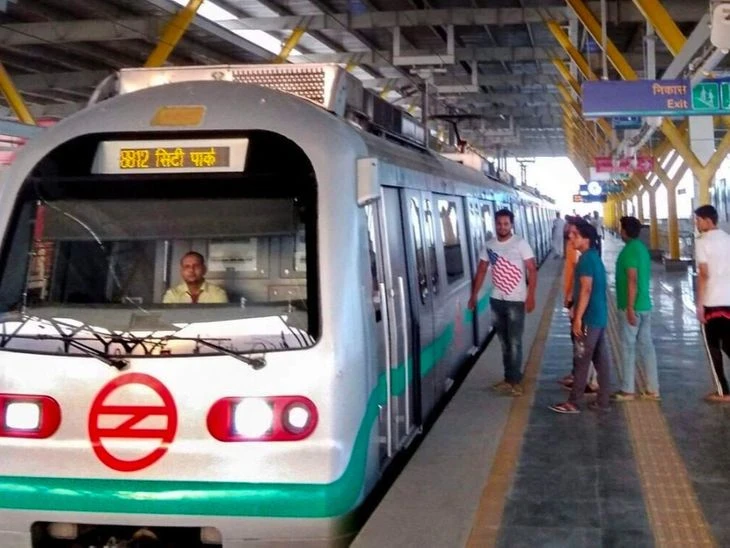 CEC ज्ञानेश कुमार के खिलाफ प्रदर्शन, दिल्ली के 12 मेट्रो स्टेशनों पर एंट्री-एग्जिट बंद