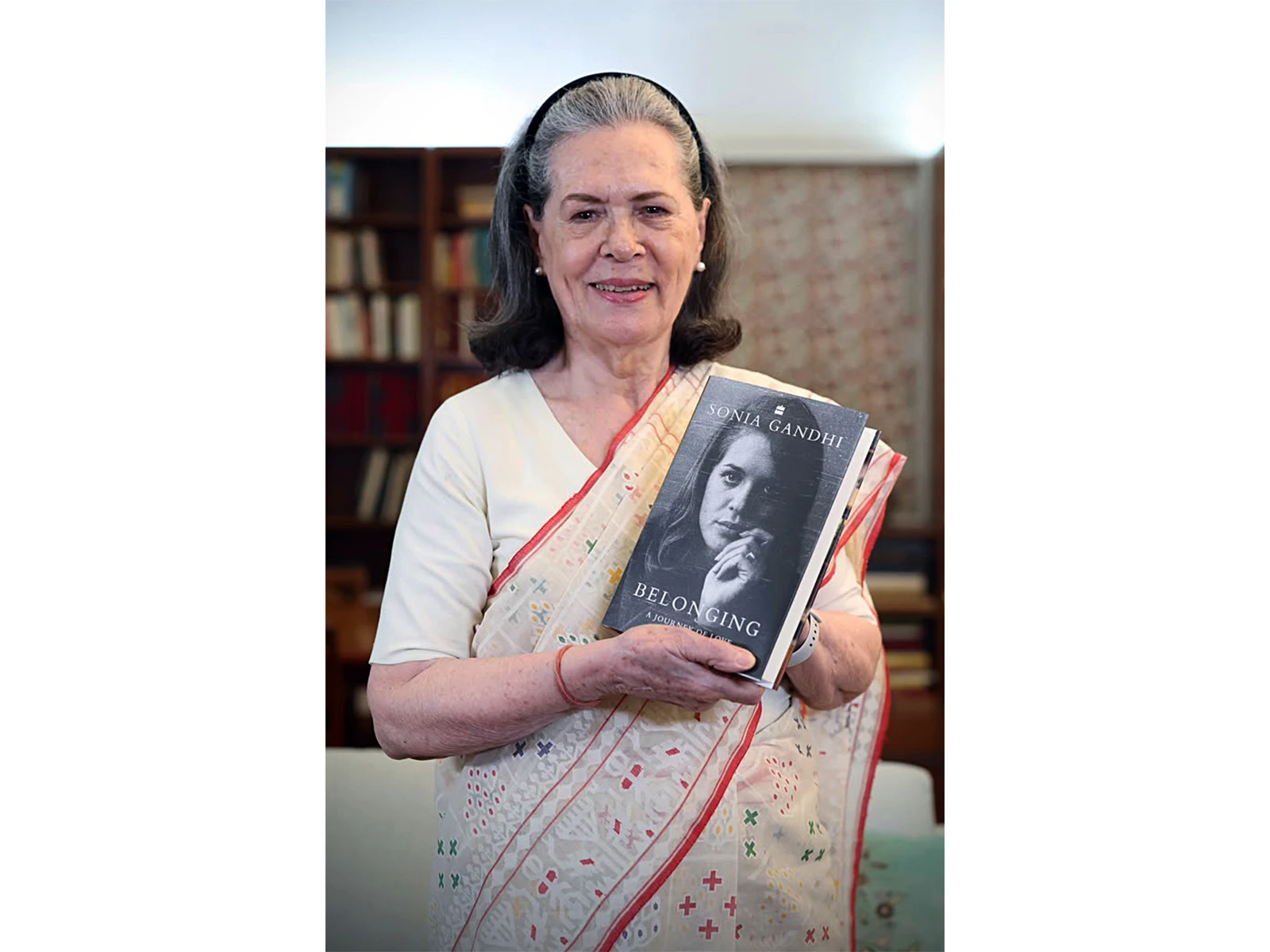 'होगा थोड़ा तमाशा', सोनिया गांधी ने अपनी आने वाली किताब पर तोड़ी चुप्पी, कहा- अब मेरी कहानी दुनिया जानेगी