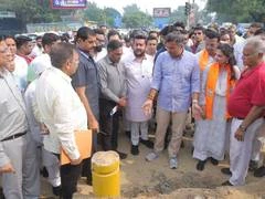 दिल्ली PWD मंत्री का एक्शन: 'गवर्नमेंट ऑन व्हील्स' के जरिए सड़कों और नालों की सूरत बदलने के आदेश