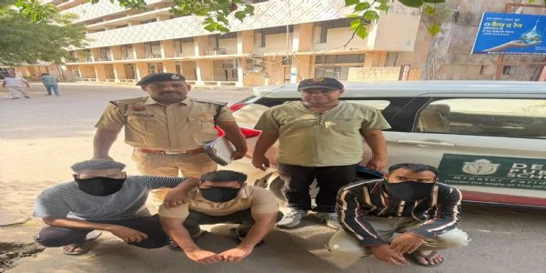 फरीदाबाद: फोन हैक कर लाखों की ठगी, खाताधारक समेत चार गिरफ्तार