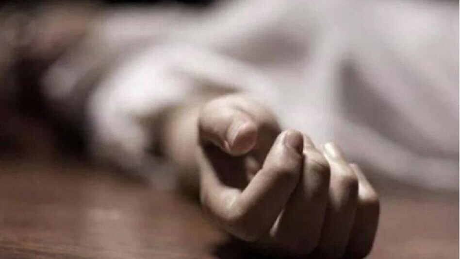 Noida: सेक्टर-66 के नाले में मिला 70 वर्षीय बुजुर्ग का शव, पुलिस जांच में जुटी