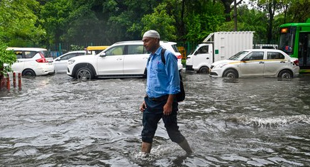 Delhi-NCR Weather: IMD का Yellow Alert, 30 जुलाई को भारी बारिश और आंधी की चेतावनी