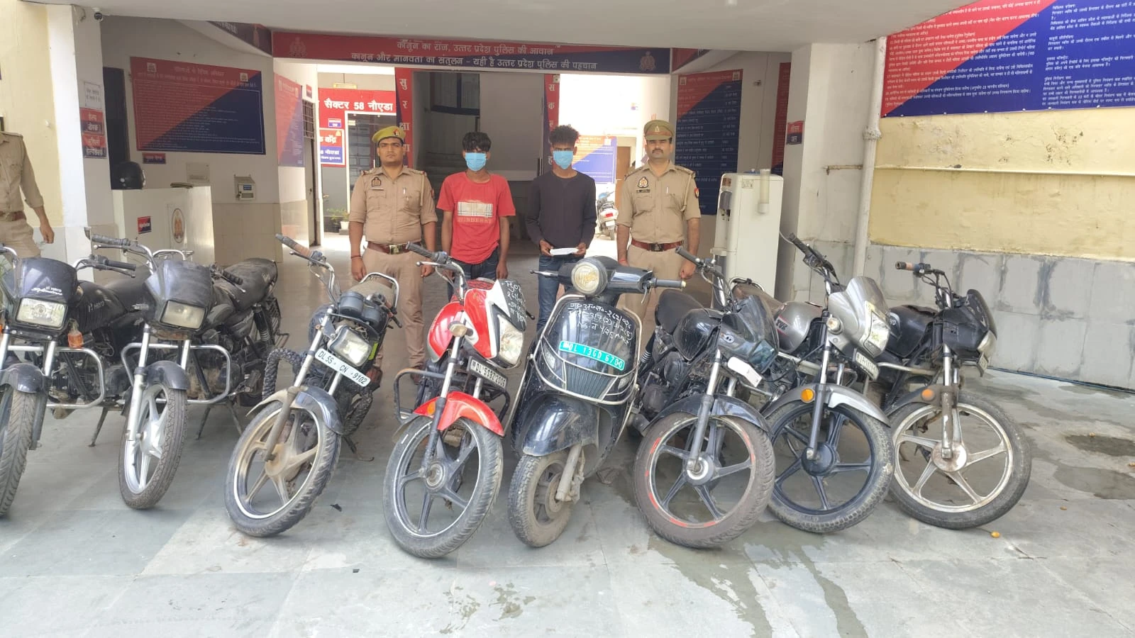 नोएडा पुलिस ने अंतरराज्यीय वाहन चोर गिरोह का किया पर्दाफाश, 2 गिरफ्तार और 8 चोरी के दोपहिया वाहन बरामद