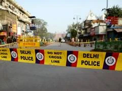 दिल्ली के हजरत निजामुद्दीन रेलवे स्टेशन के पास ट्रेन की चपेट में आने से बुलंदशहर के युवक-युवती की मौत
