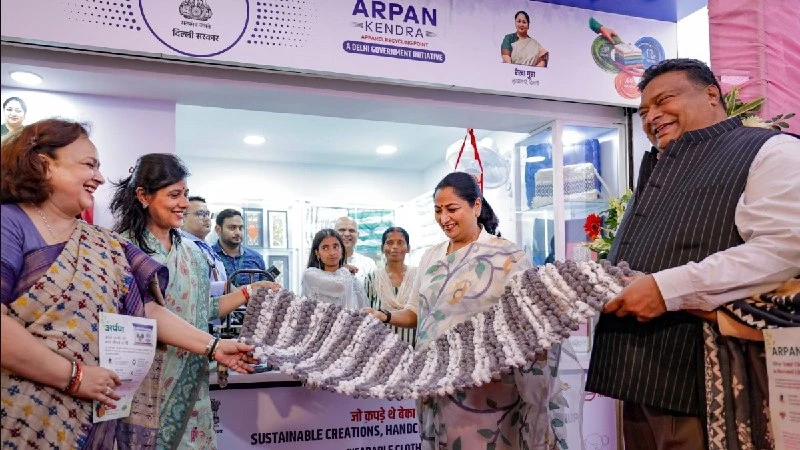 Delhi Government Launches 'Arpan Yojana' for Old Clothes Donation at Metro Stations