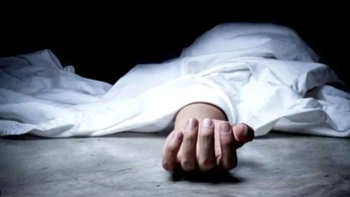 नोएडा में दर्दनाक सड़क हादसे: पत्नी को लेने जा रहे युवक और बाइक सवार की मौत