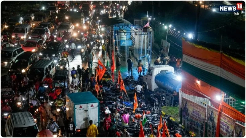 कांवड़ यात्रा का समापन और सावन शिवरात्रि पर दिल्ली-NCR में भारी ट्रैफिक जाम, कई रूट्स डायवर्ट
