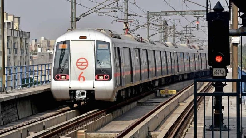 Independence Day 2026: दिल्ली मेट्रो का बड़ा ऐलान, सुबह 4 बजे से चलेंगी ट्रेनें और पार्किंग रहेंगी बंद