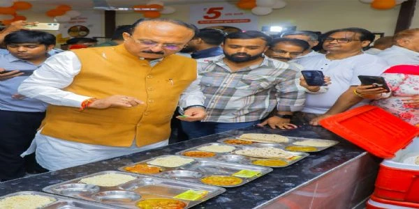 दिल्ली में नई अटल canteen का उद्घाटन, Janakpuri में मात्र 5 रुपये में मिलेगा पौष्टिक खाना