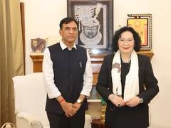 खेल मंत्री मनसुख मंडाविया ने नई दिल्ली में BWF अध्यक्ष के साथ ग्लोबल बैडमिंटन रोडमैप पर की चर्चा