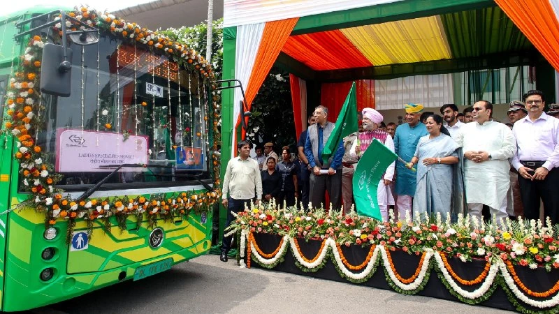 दिल्ली में 200 नई Electric Buses और 56 Ladies Special Services लॉन्च, जानिए पूरी जानकारी