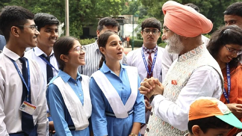दिल्ली में महिला और वरिष्ठ नागरिकों की सुरक्षा के लिए एलजी ने दिए कड़े निर्देश