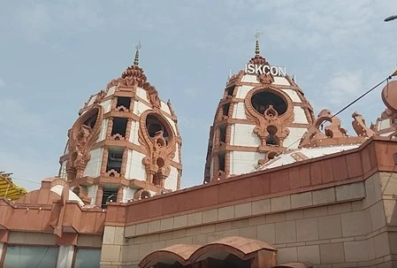 ISKCON Delhi Janmashtami 2026: सुरक्षा के कड़े इंतजाम और 1008 भोग के साथ मनेगा जन्मोत्सव