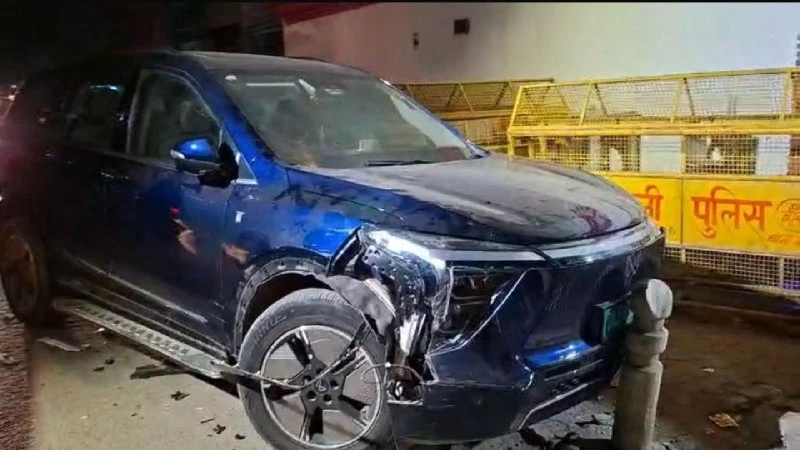 South Delhi Car Crash: तेज रफ्तार SUV ने मारी टक्कर, 71 साल की महिला की मौत और पति घायल