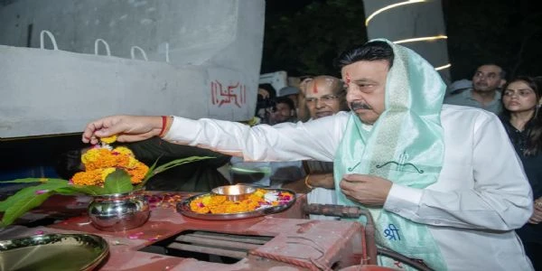 गुरुग्राम मेट्रो का बड़ा अपडेट: 160 टन वजनी पहला यू-गार्डर पिलर पर सफलतापूर्वक किया गया लिफ्ट