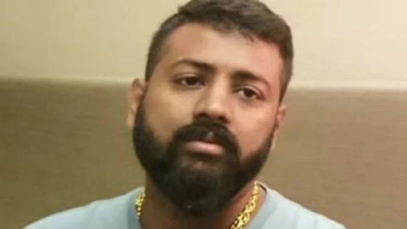 दिल्ली कोर्ट ने सुकेश चंद्रशेखर को सुप्रीम कोर्ट का जज बनकर धमकी देने के मामले में आठ साल की सजा सुनाई