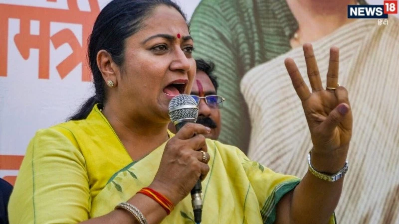 दिल्ली सरकार लाई 'दुर्गा' योजना, महिलाओं और ट्रांसजेंडर्स को मिलेंगे 1,300 ई-ऑटो परमिट