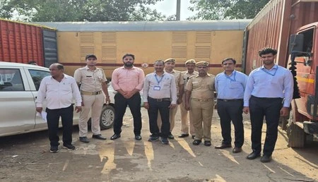 दिल्ली जीएसटी विभाग की बड़ी कार्रवाई, हजरत निजामुद्दीन रेलवे स्टेशन पर 5 करोड़ रुपये का बिना कागजात का माल जब्त