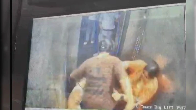 गाजियाबाद में डॉग को लेकर लिफ्ट में विवाद, स्कूल टीचर पर कुत्ते की छड़ी से हमला