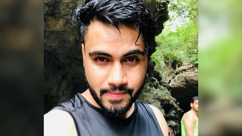 गाजियाबाद की सोसाइटी में लिफ्ट में कुत्ते को लेकर शिक्षिका और पेट ओनर के बीच मारपीट, पुलिस जांच शुरू