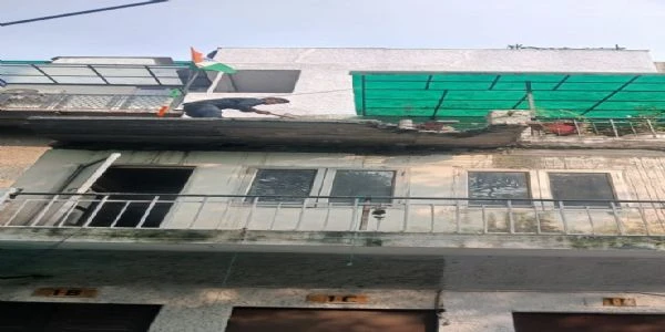 दिल्ली में एमसीडी की बड़ी कार्रवाई: 40 अवैध निर्माण तोड़े और 16 संपत्तियां सील