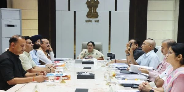 दिल्ली सरकार का बड़ा फैसला, आशा वर्कर्स का मासिक प्रोत्साहन भत्ता बढ़ाकर 6000 रुपये किया