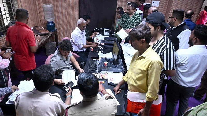 सुप्रीम कोर्ट ने दिल्ली मतदाता सूची संशोधन को चुनौती देने वाली याचिका पर सुनवाई को दी प्राथमिकता
