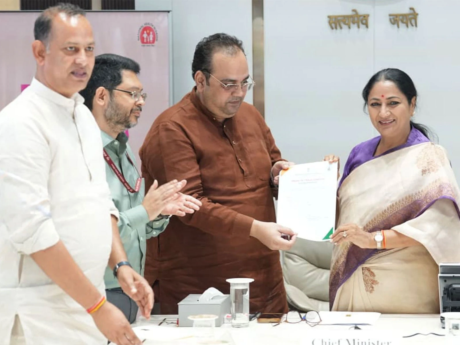 दिल्ली की सीएम रेखा गुप्ता ने 'सेवा संकल्प अभियान' के तहत अंगदान अभियान की शुरुआत की