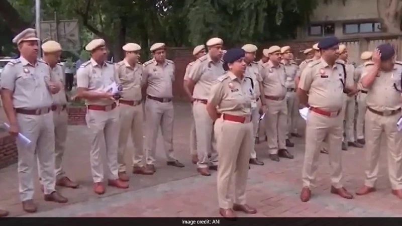 डीयू छात्र संघ चुनाव 2026 के लिए मतदान शुरू, कड़े सुरक्षा इंतजाम