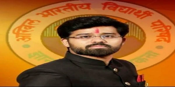 डीयू छात्रसंघ चुनाव: एबीवीपी महासचिव वीरेंद्र सिंह Solanki ने की 4-0 से जीत की भविष्यवाणी
