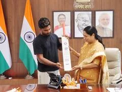 क्रिकेटर संजू सैमसन बने दिल्ली के जन कौशल केंद्र के नए ब्रांड एंबेसडर