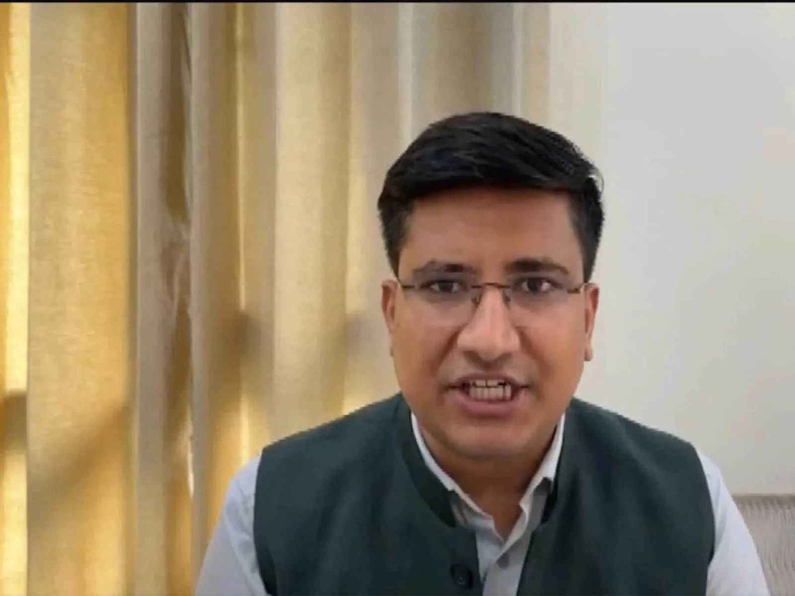 डीयू चुनाव मतगणना के बीच बीजेपी का राहुल गांधी और एनएसयूआई पर बड़ा हमला, फर्जी आईडी से वोट डालने का आरोप