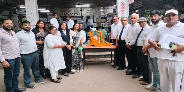 गुरुग्राम: शहीद-ए-आजम भगत सिंह की 120वीं जयंती पर ऑल इंडिया लॉयर्स यूनियन ने दी श्रद्धांजलि